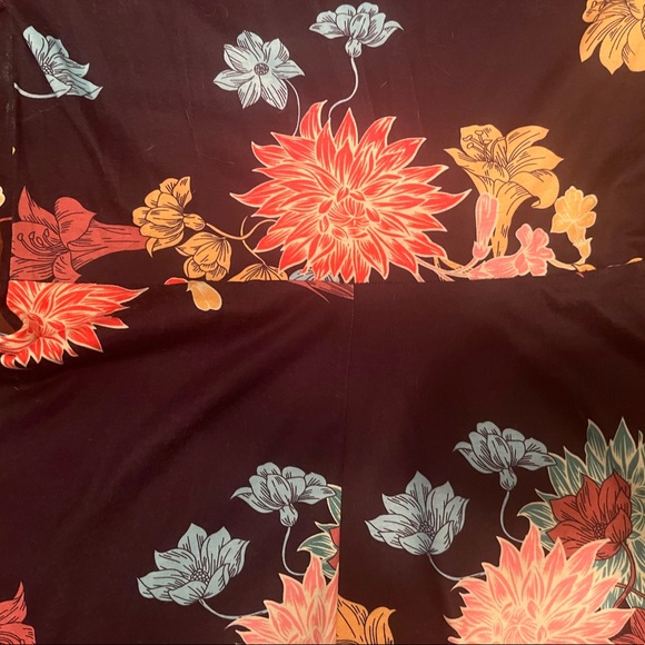 HUHOT Size M Black Floral Flare Dress - Picture 7 of 10